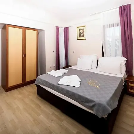 Akay Garden Family Club Apartmanhotel Çeşme